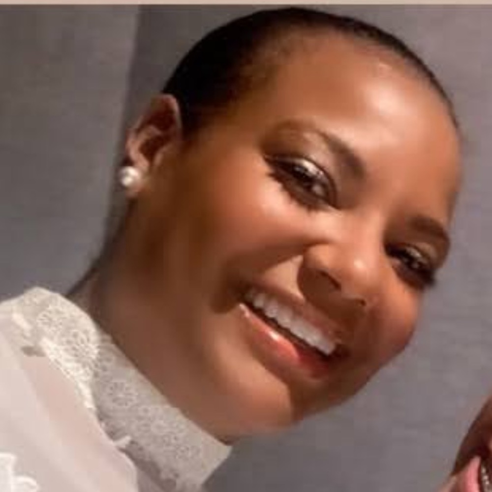 Meet your Posher, Aye